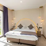 Hotel Ema *