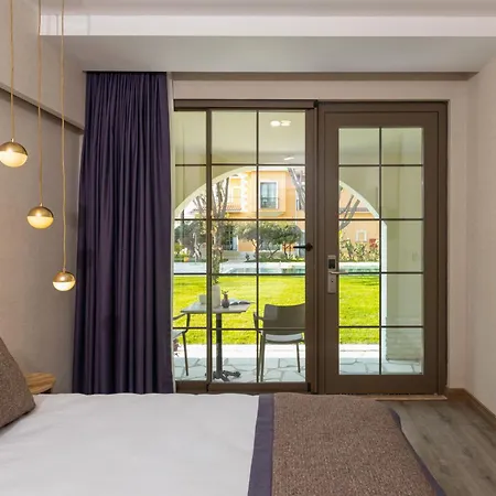 Ema Hotel