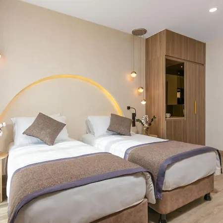 Ema Hotel