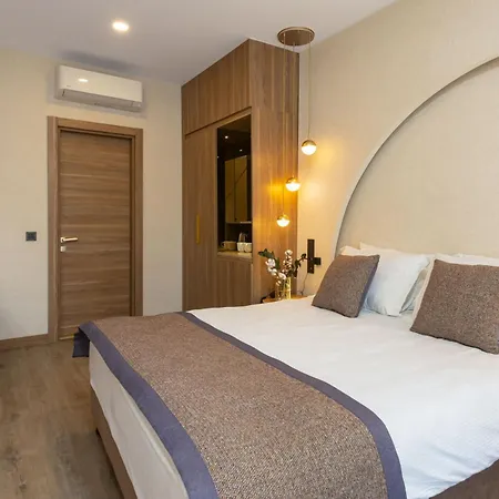 Hotel Ema
