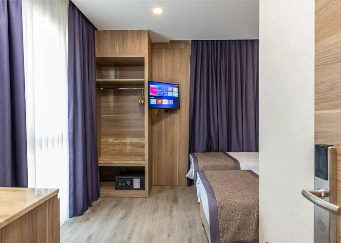 Ema Otel *